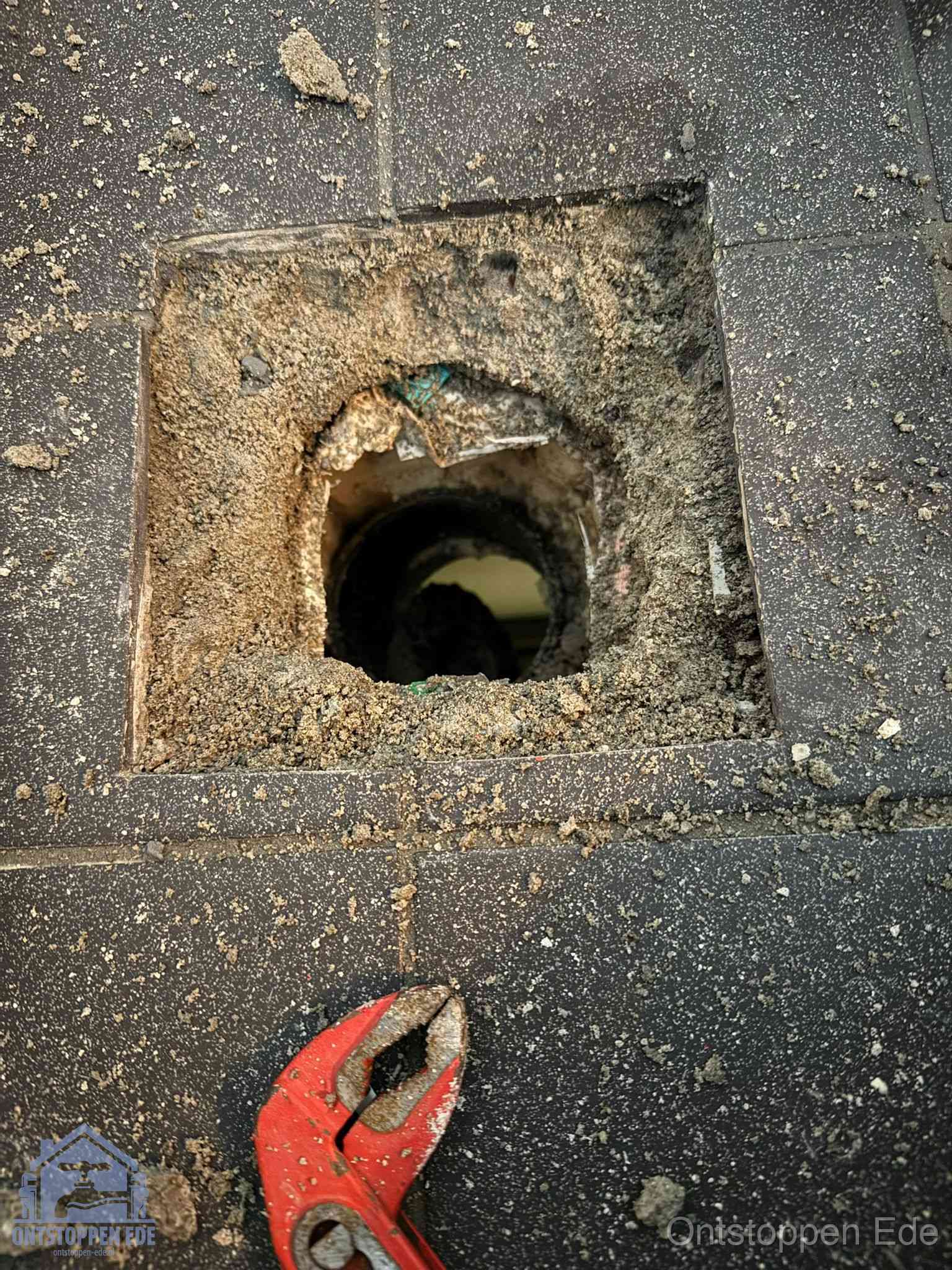 Rioolputje erfgrens eigendom in Ede